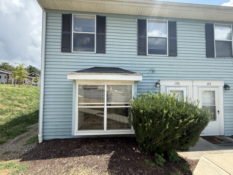 170 Clover Valley, Blacksburg, VA