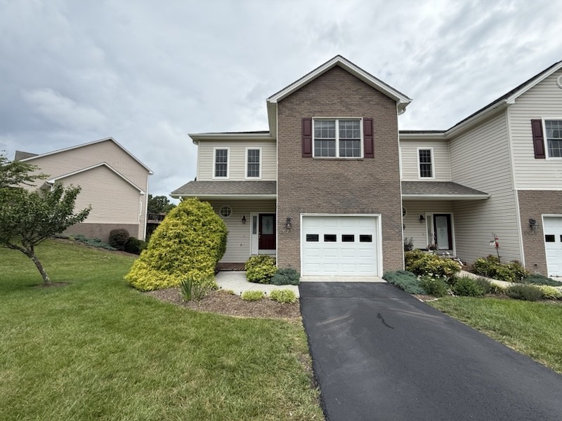 2677 Blossom Trail East, Blacksburg, VA
