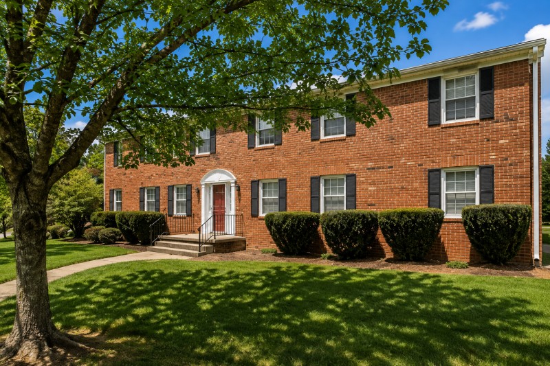 309  Loudon  Road,  Unit #414, Blacksburg, VA