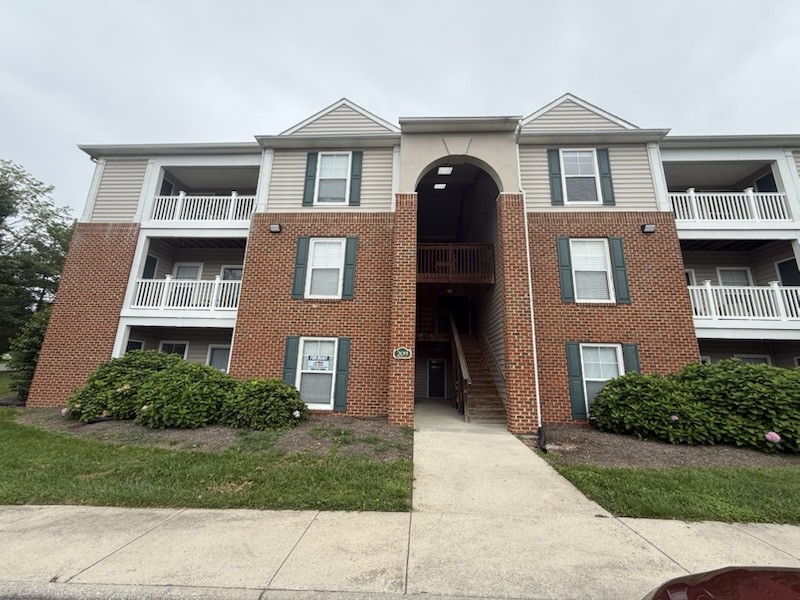 209 South Knollwood Dr. #1101, Blacksburg, VA